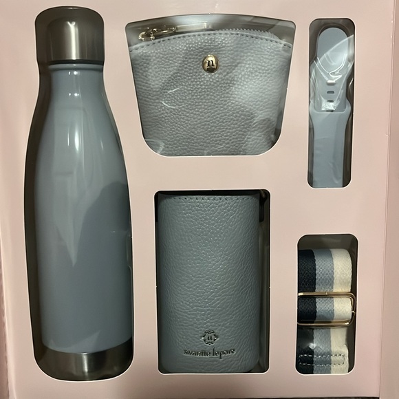 Nanette Lepore Athletic Accessory Set - Picture 3 of 8